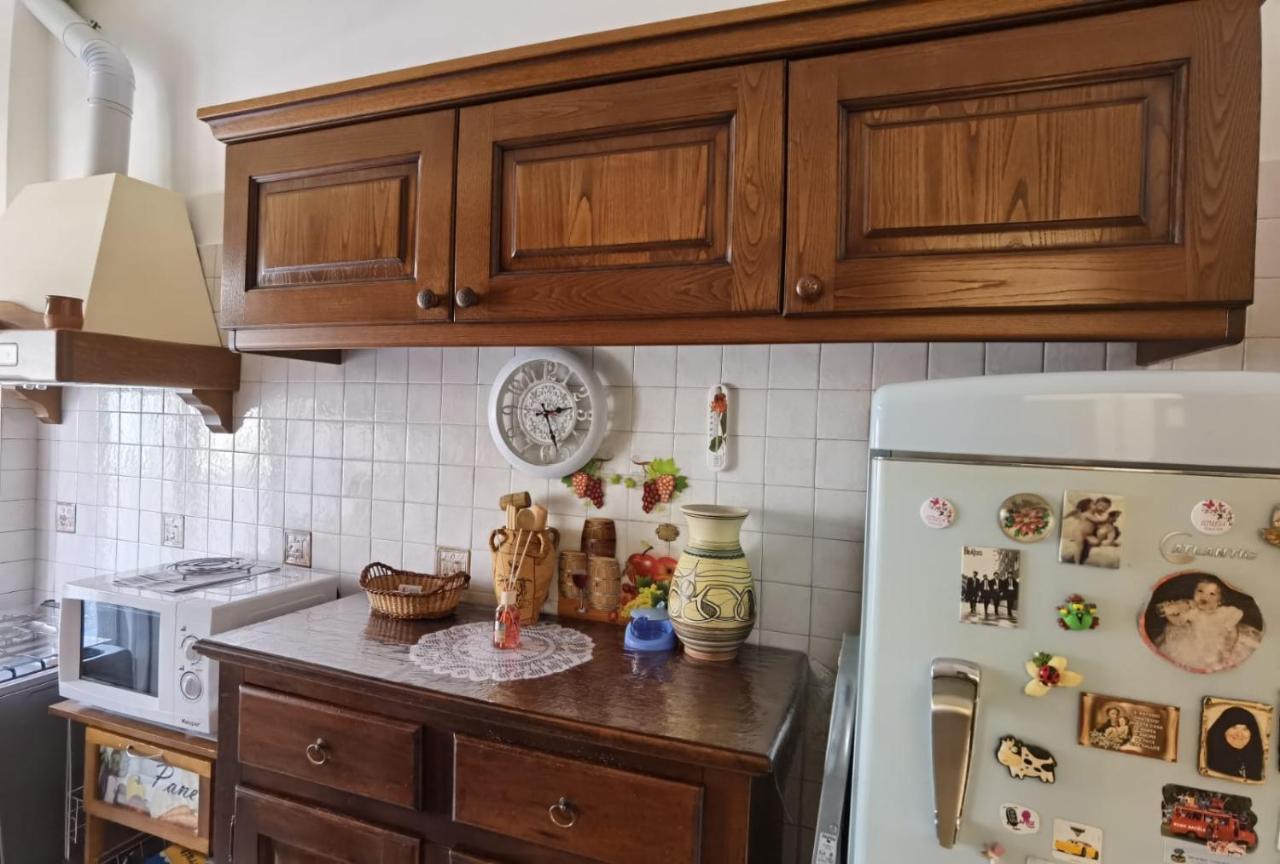 Apartment Per Turisti E Famiglie Rom